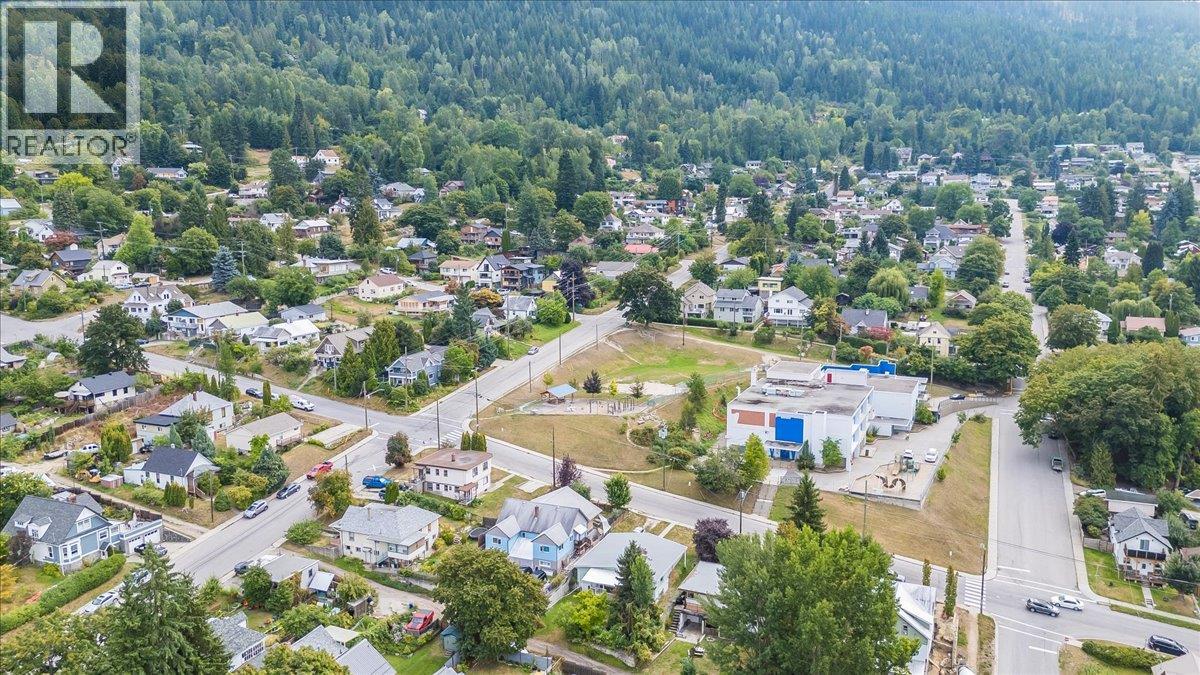 811 Latimer Street, Nelson, British Columbia  V1L 4V6 - Photo 51 - 10361005