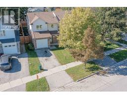 134 WALTON DRIVE, Aurora, Ontario
