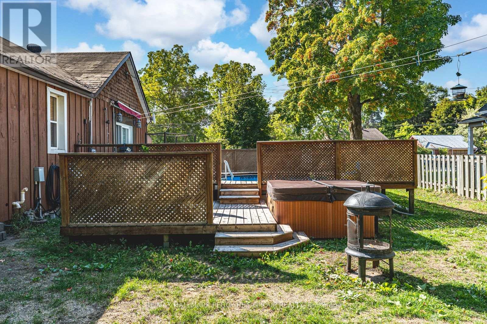 99 King Street, Essa, Ontario  L0M 1B0 - Photo 4 - N12437063