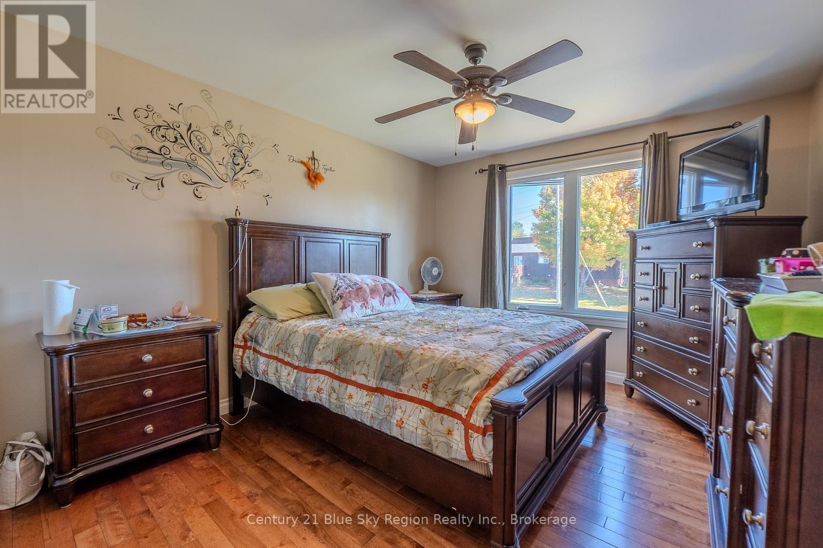 239 Park Street, West Nipissing, Ontario  P2B 3C2 - Photo 12 - X12437211