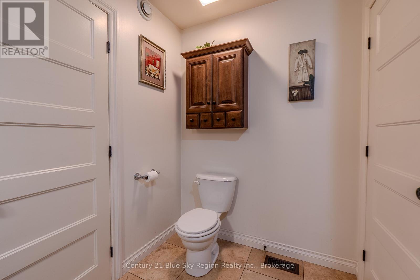239 Park Street, West Nipissing, Ontario  P2B 3C2 - Photo 19 - X12437211