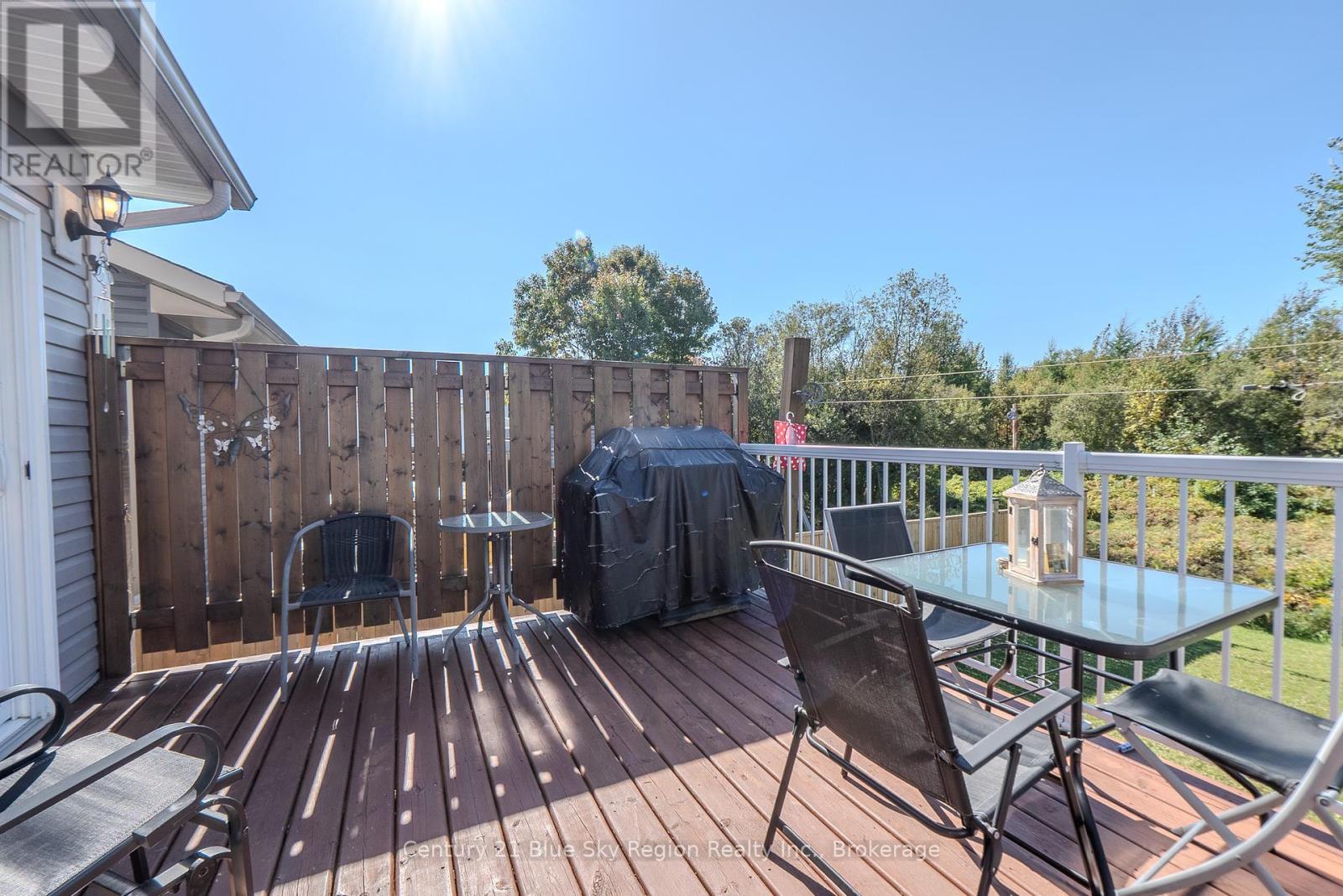 239 Park Street, West Nipissing, Ontario  P2B 3C2 - Photo 27 - X12437211