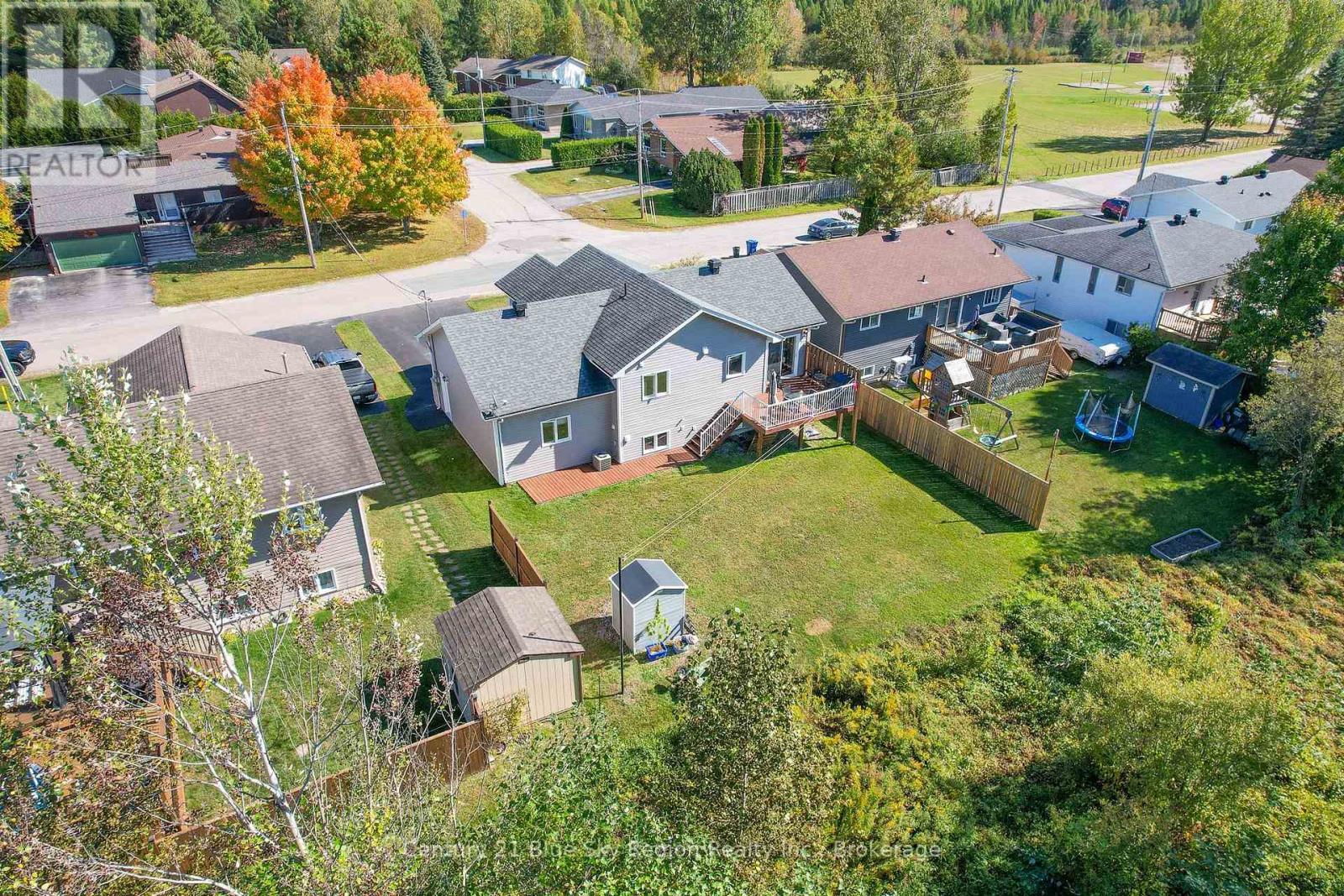 239 Park Street, West Nipissing, Ontario  P2B 3C2 - Photo 36 - X12437211