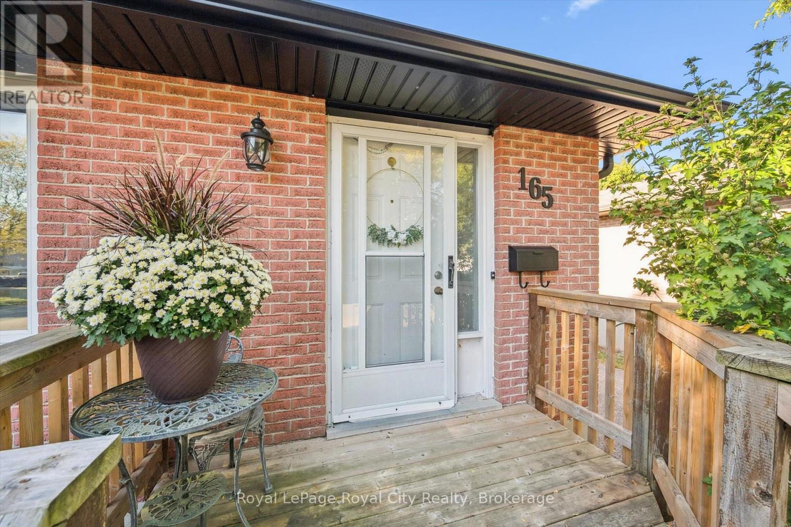 165 Hadati Road, Guelph, Ontario  N1E 6N3 - Photo 5 - X12437199