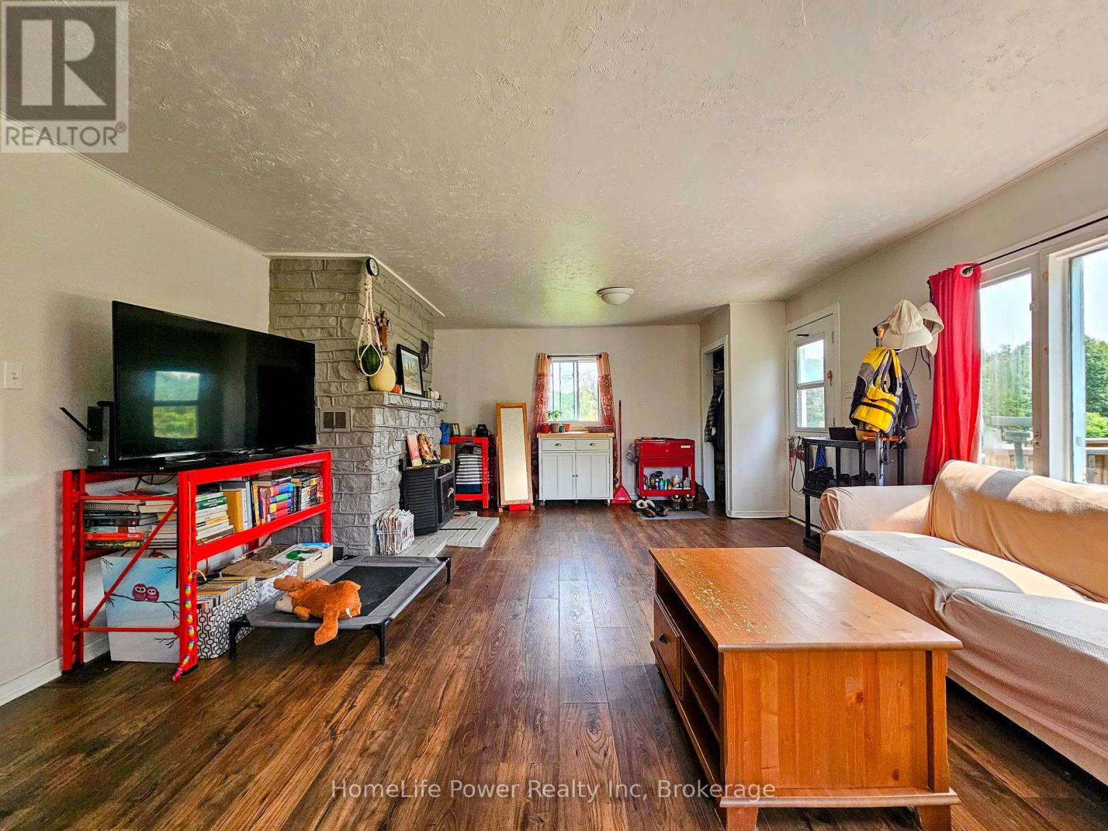 61 Osborne Lane, Frontenac, Ontario  K0H 1H0 - Photo 17 - X12437284
