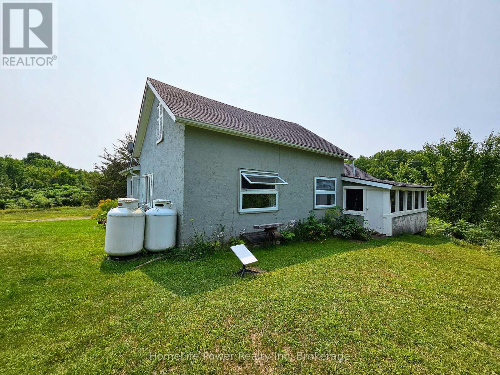 61 Osborne Lane, Frontenac, Ontario  K0H 1H0 - Photo 15 - X12437284