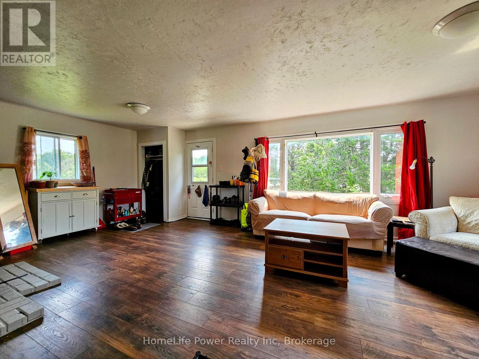 61 Osborne Lane, Frontenac, Ontario  K0H 1H0 - Photo 19 - X12437284