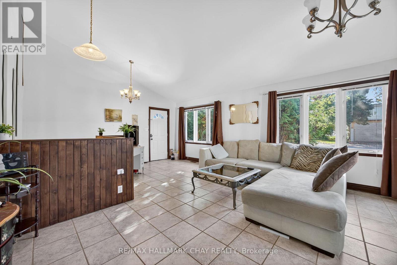 9 Maria Street, Springwater, Ontario  L0L 1P0 - Photo 12 - S12437025