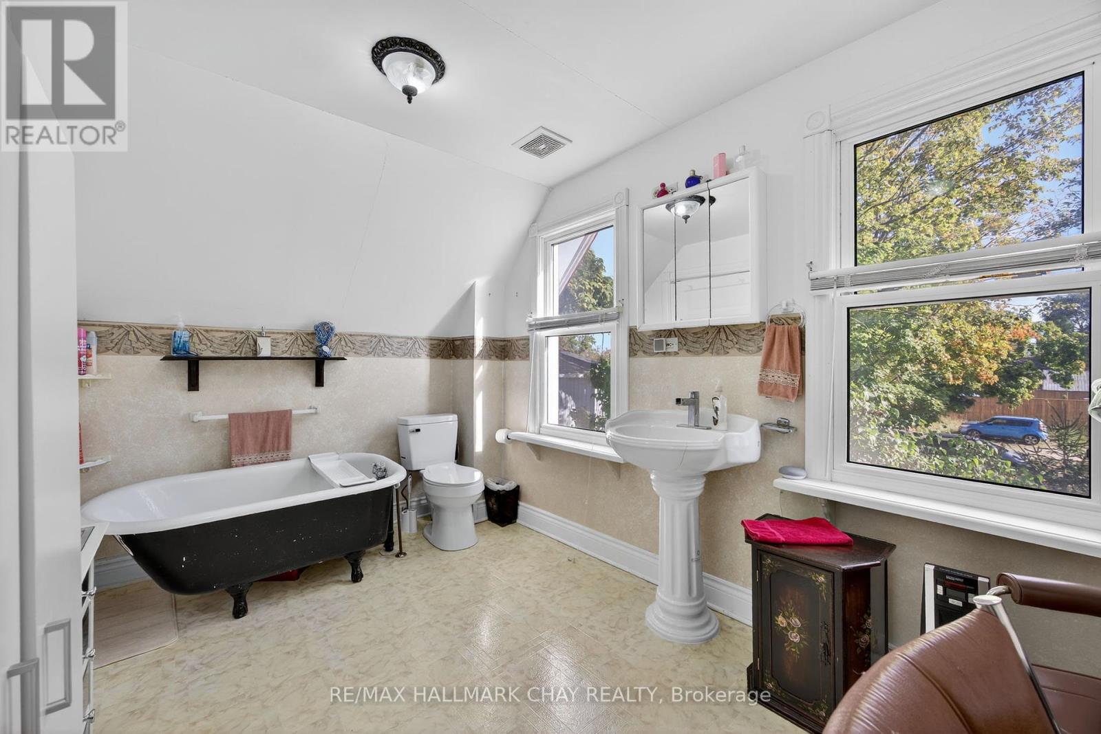 9 Maria Street, Springwater, Ontario  L0L 1P0 - Photo 19 - S12437025