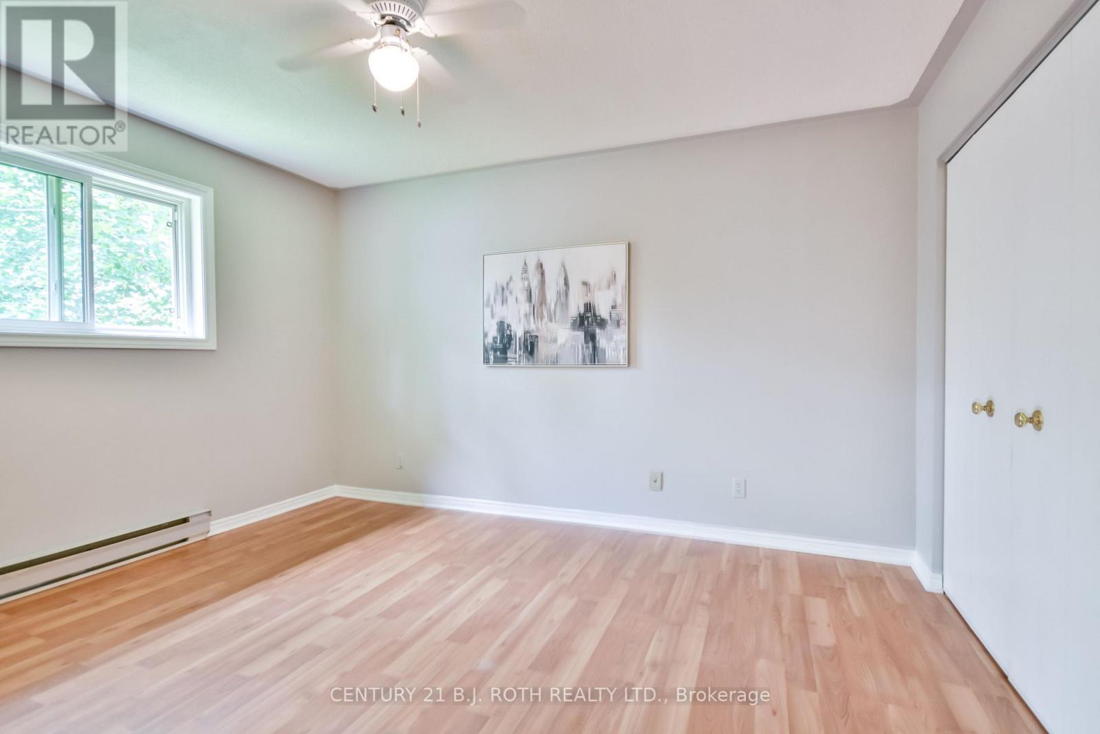 19 South Street, Orillia, Ontario  L3V 3T1 - Photo 12 - S12437073
