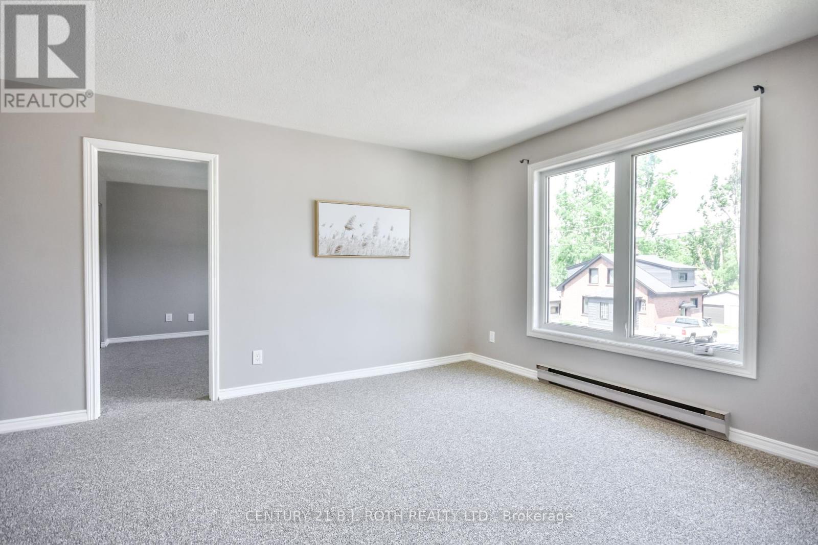 19 South Street, Orillia, Ontario  L3V 3T1 - Photo 19 - S12437073