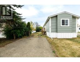 65, 4922 Womacks Broadway Village Mobile Home Park, Blackfalds, Ca