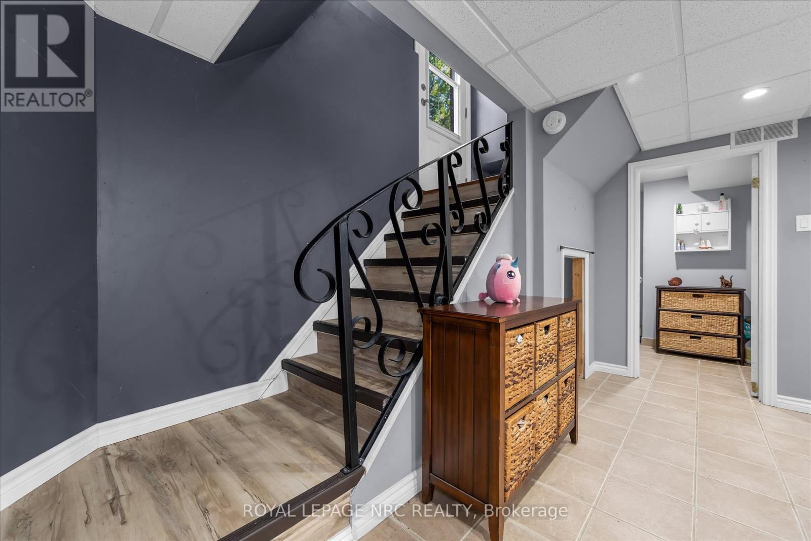 442 Bunting Road, St. Catharines (Carlton/bunting), Ontario  L2M 3Z4 - Photo 18 - X12436713