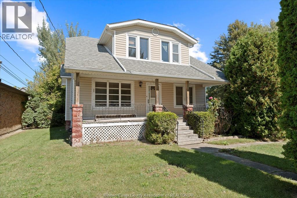 MLS# 25024945: 557 St. Charles STREET, Belle River, Canada