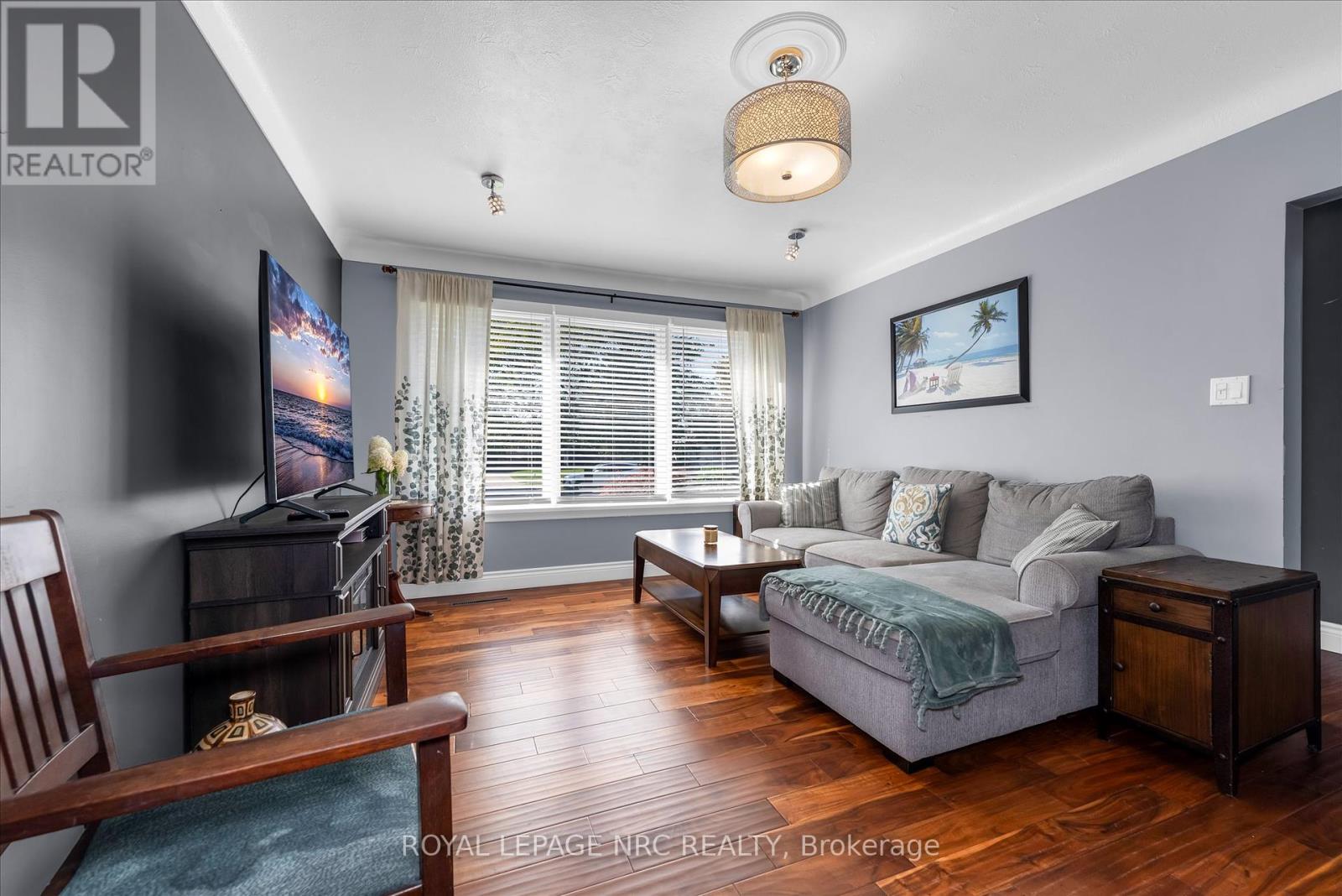 442 Bunting Road, St. Catharines (Carlton/bunting), Ontario  L2M 3Z4 - Photo 4 - X12436713