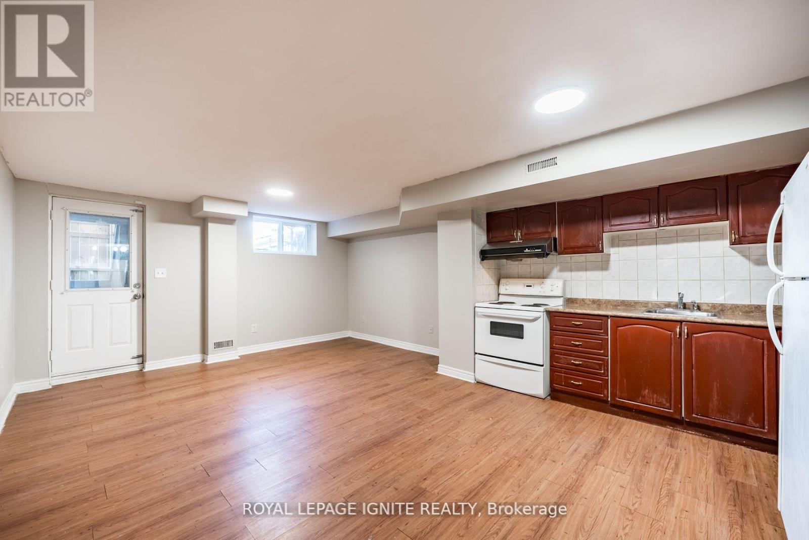 Bsmt - 176 Wright Avenue, Toronto, Ontario  M9N 3Z2 - Photo 12 - W12436984