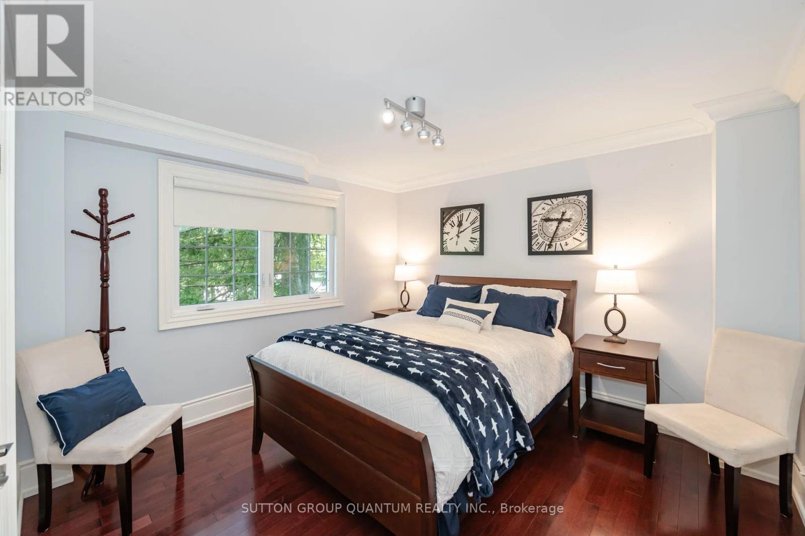 1063 Greenoaks Drive, Mississauga, Ontario  L5J 3A1 - Photo 24 - W12436989