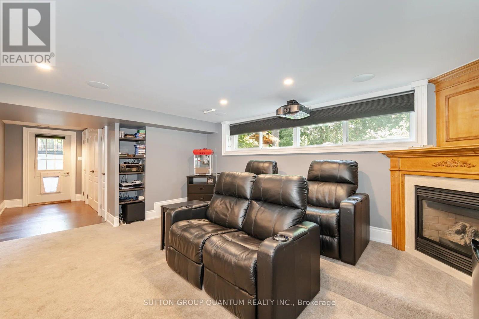 1063 Greenoaks Drive, Mississauga, Ontario  L5J 3A1 - Photo 30 - W12436989