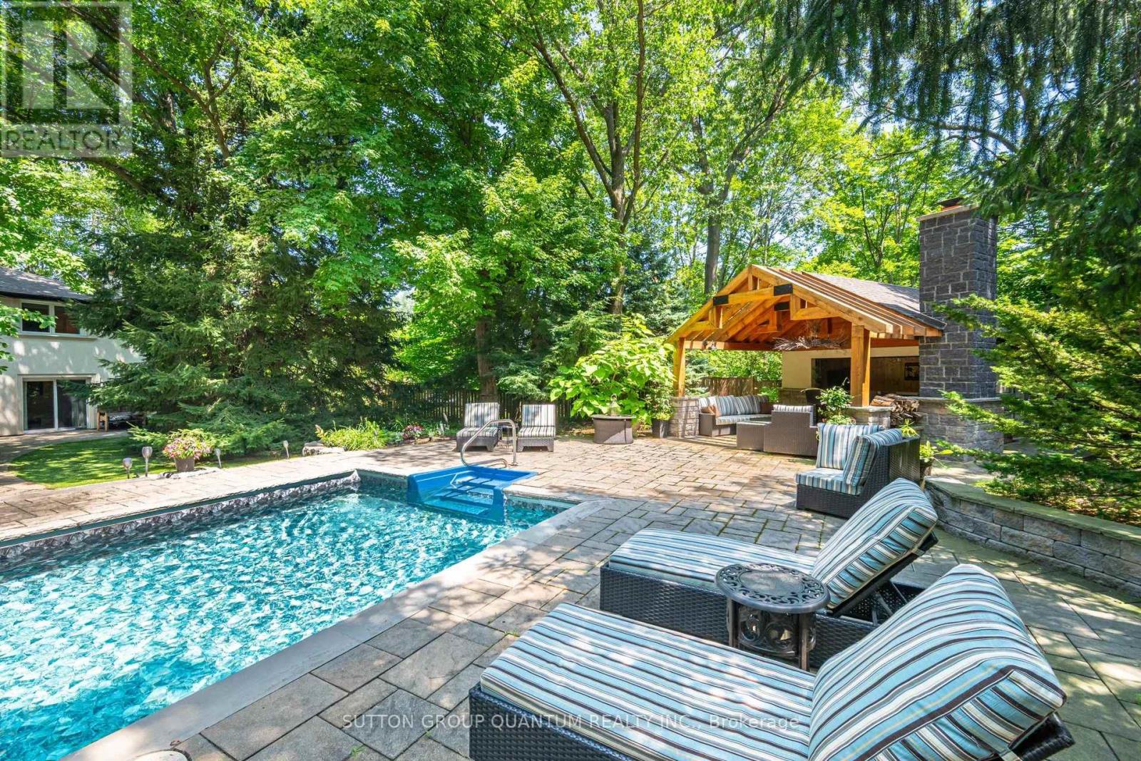 1063 Greenoaks Drive, Mississauga, Ontario  L5J 3A1 - Photo 43 - W12436989