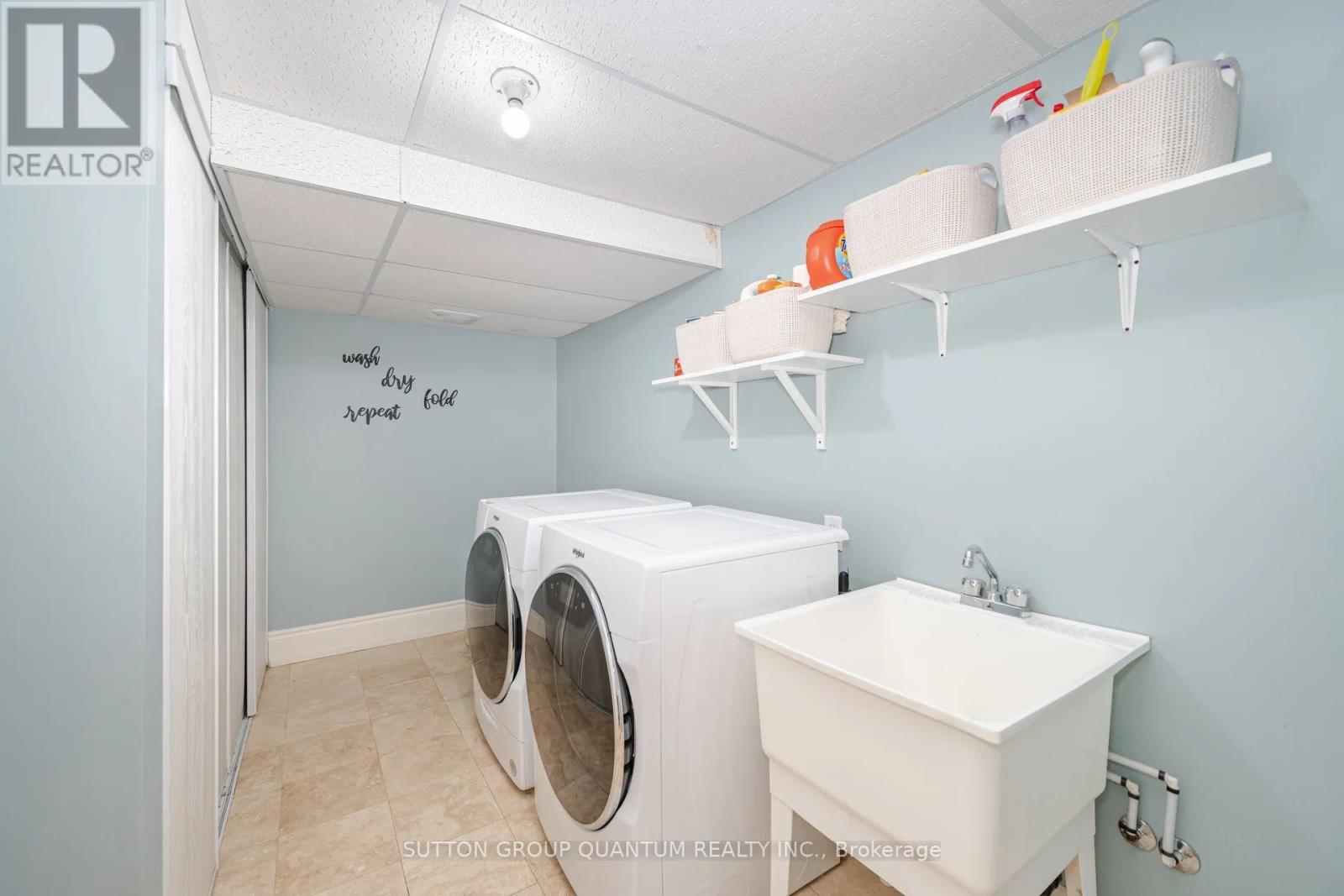 1063 Greenoaks Drive, Mississauga, Ontario  L5J 3A1 - Photo 50 - W12436989