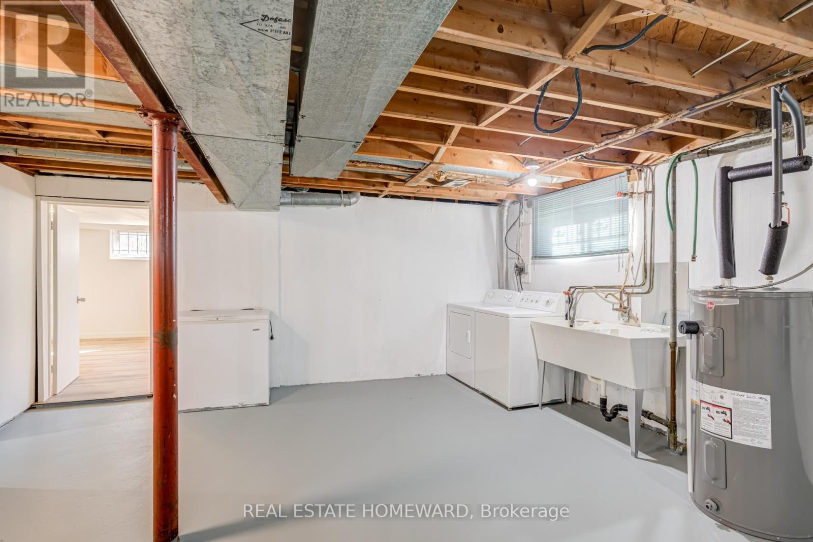 7 Jacinta Drive, Toronto, Ontario  M6L 1H6 - Photo 34 - W12437024
