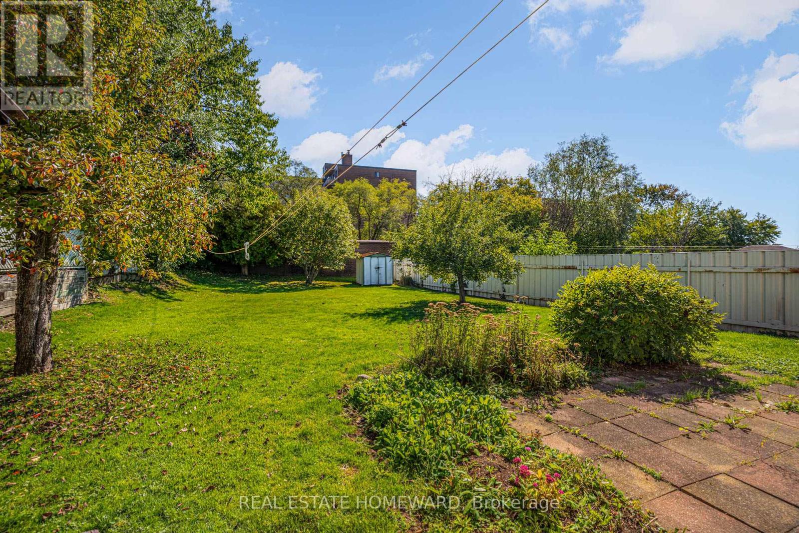 7 Jacinta Drive, Toronto, Ontario  M6L 1H6 - Photo 36 - W12437024