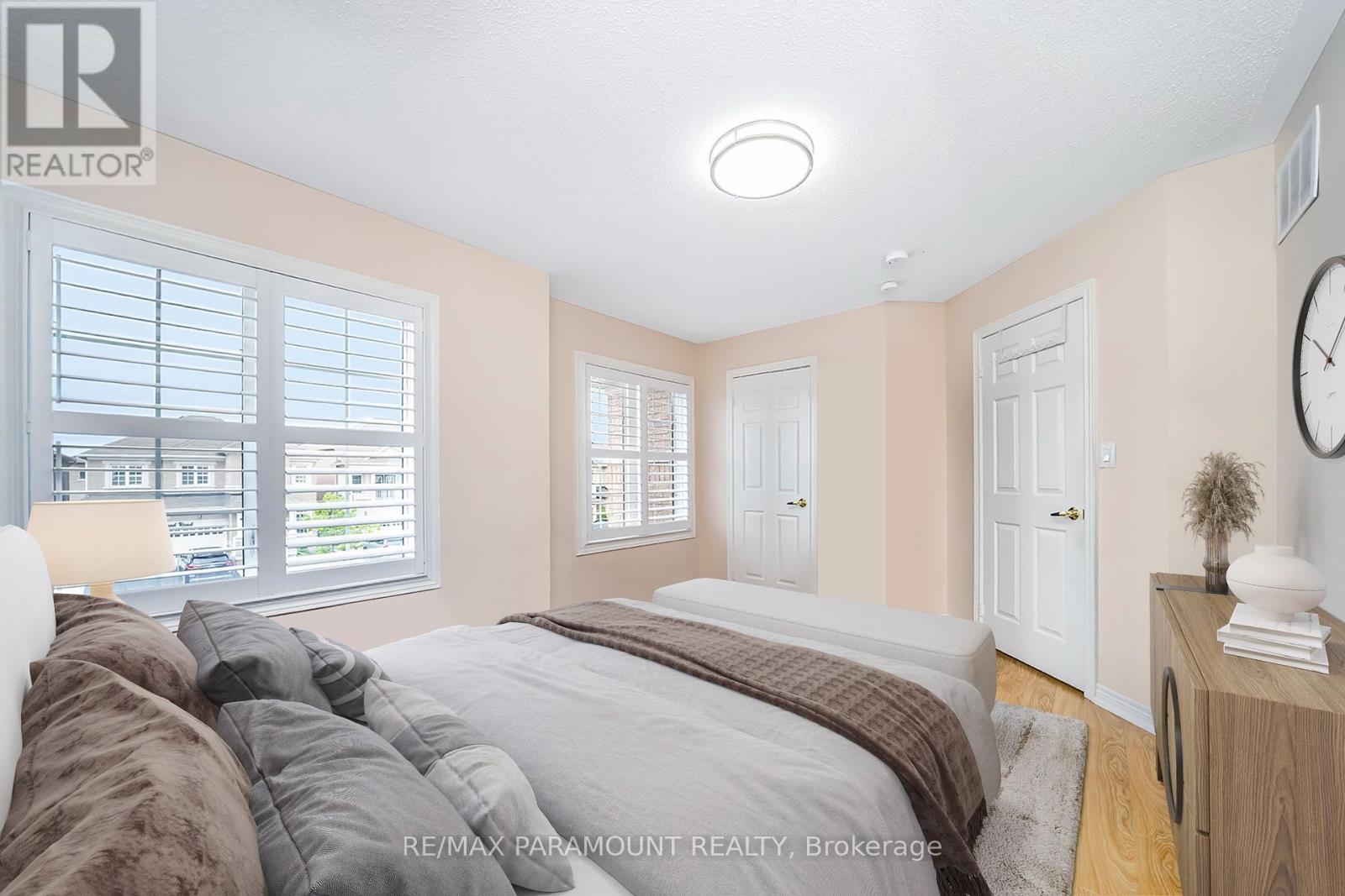 11 Moonland Road, Brampton, Ontario  L6P 3Y1 - Photo 11 - W12437038
