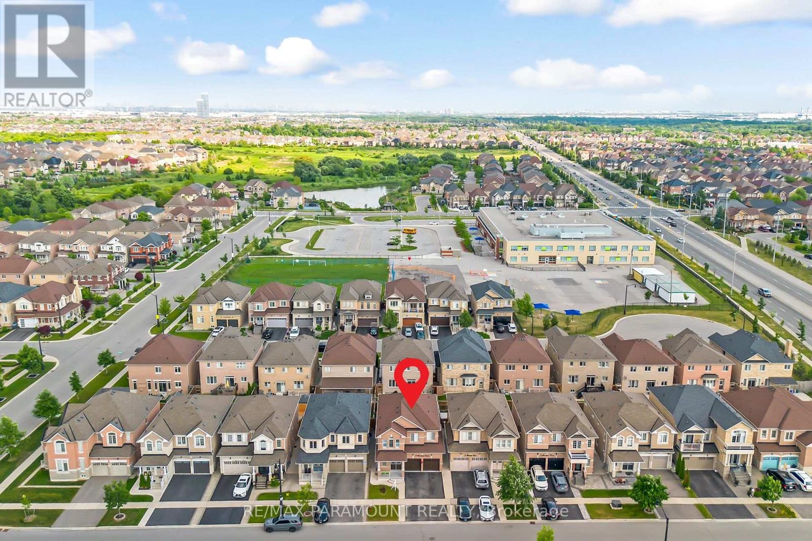 11 Moonland Road, Brampton, Ontario  L6P 3Y1 - Photo 2 - W12437038