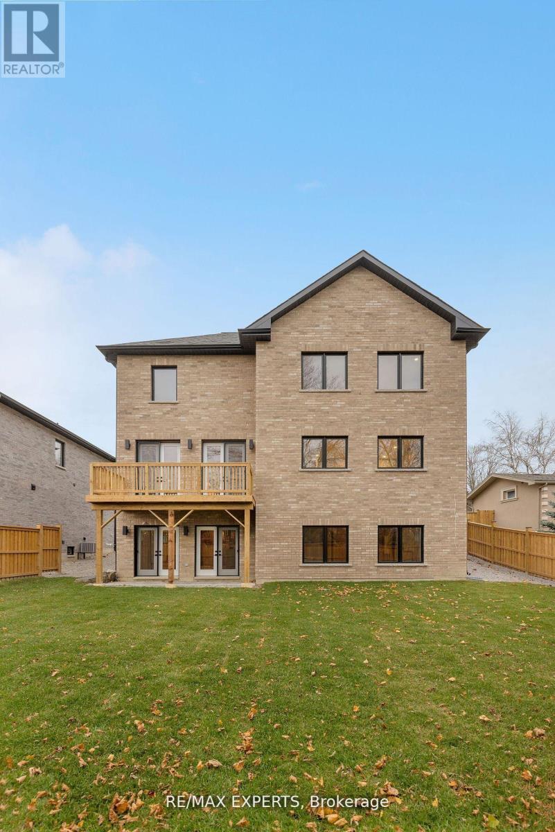 11a Marion Street, Caledon, Ontario  L7C 1K6 - Photo 40 - W12437048