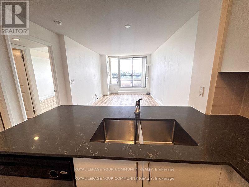 414 - 1060 Sheppard Avenue W, Toronto, Ontario  M3J 0G7 - Photo 8 - W12437050