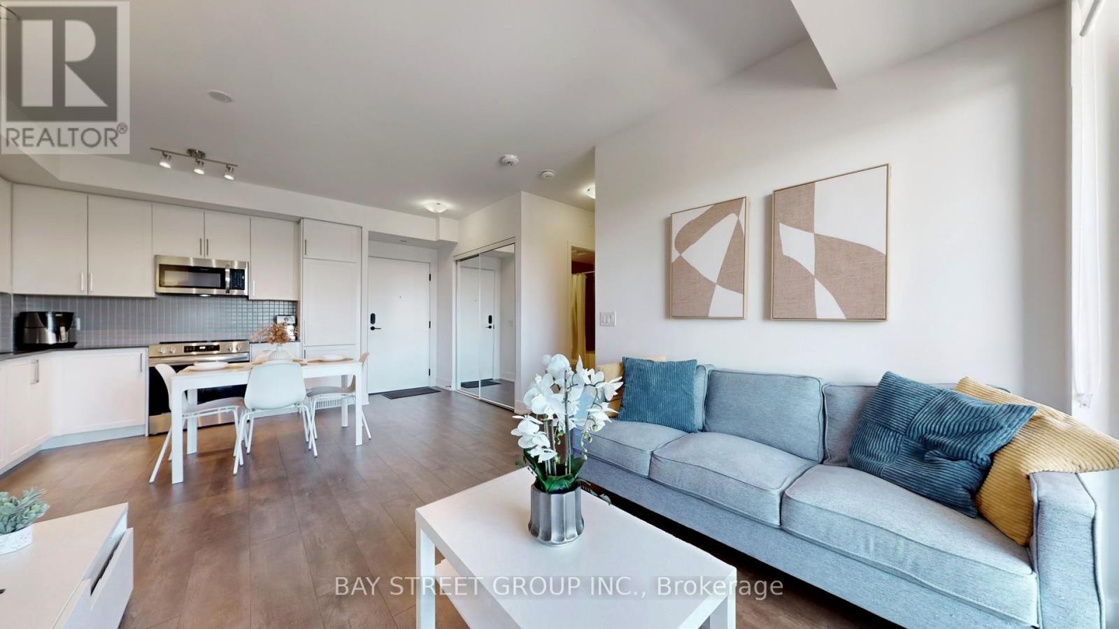 710 - 2450 Old Bronte Road E, Oakville, Ontario  L6M 5P6 - Photo 6 - W12437069