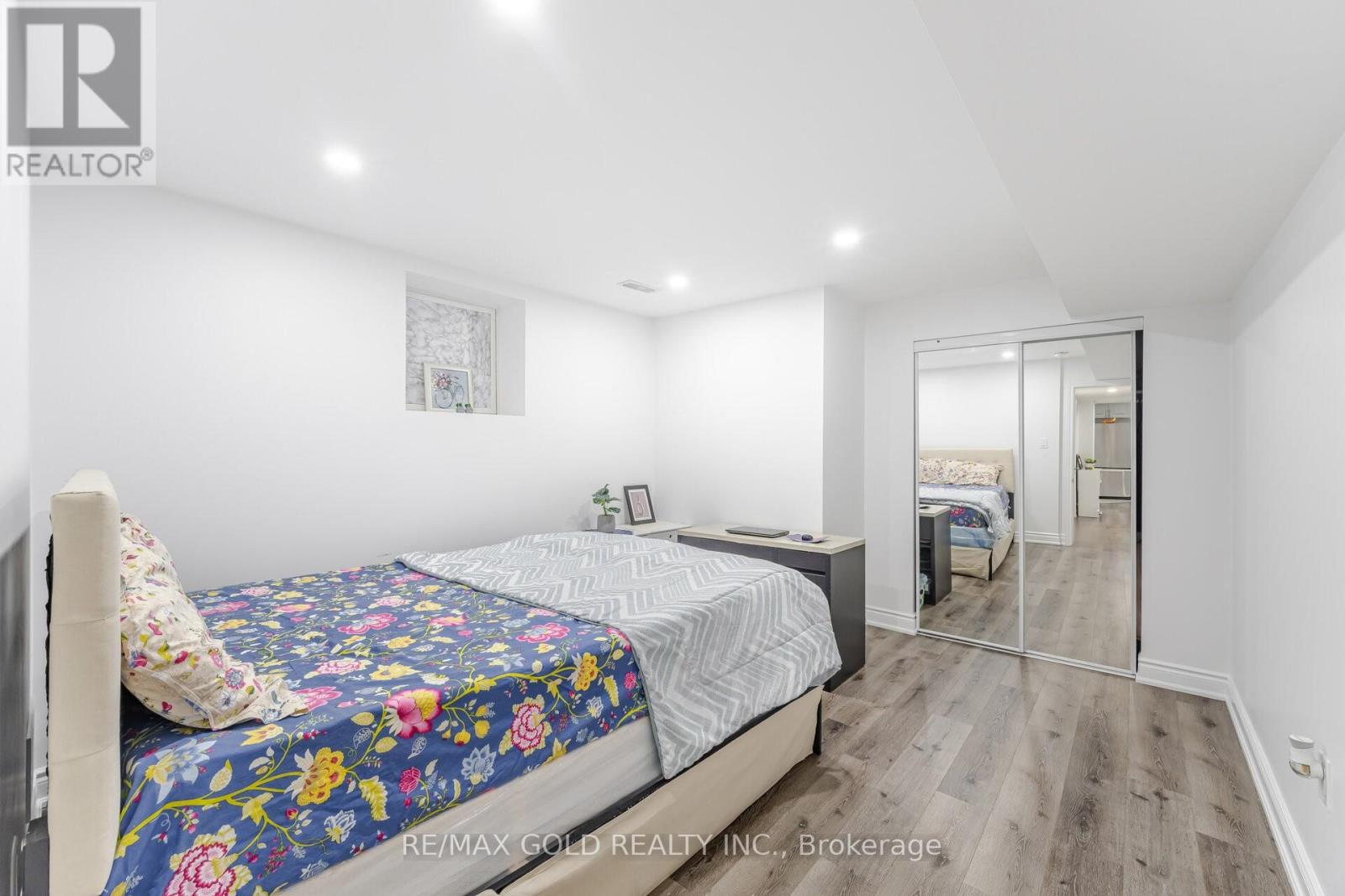 152 Vanhorne Close, Brampton, Ontario  L7A 0Y2 - Photo 17 - W12437072