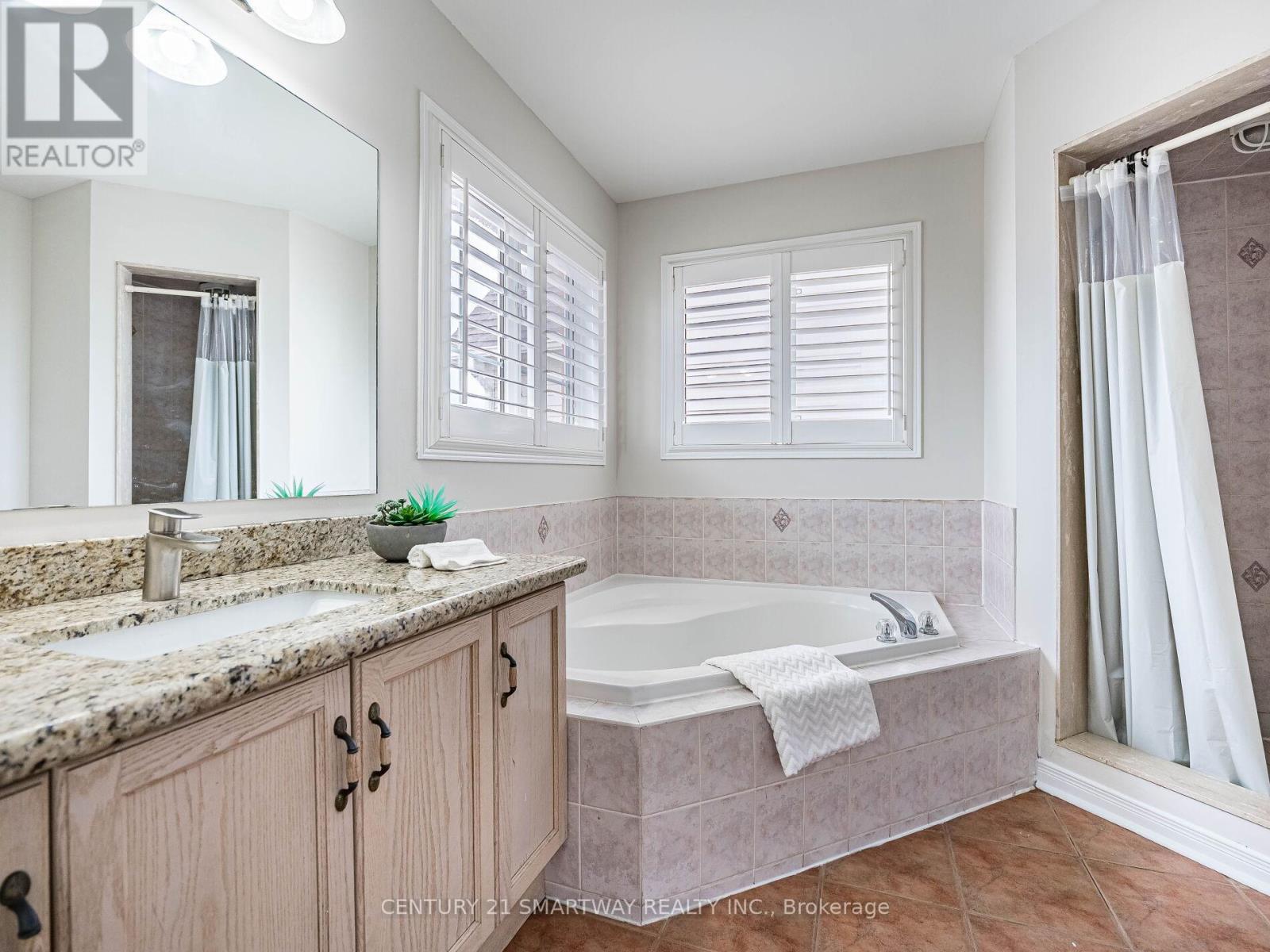 124 Porchlight Road, Brampton, Ontario  L6R 4R9 - Photo 26 - W12437081