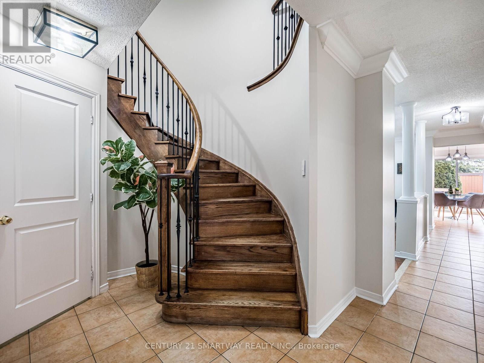 124 Porchlight Road, Brampton, Ontario  L6R 4R9 - Photo 7 - W12437081