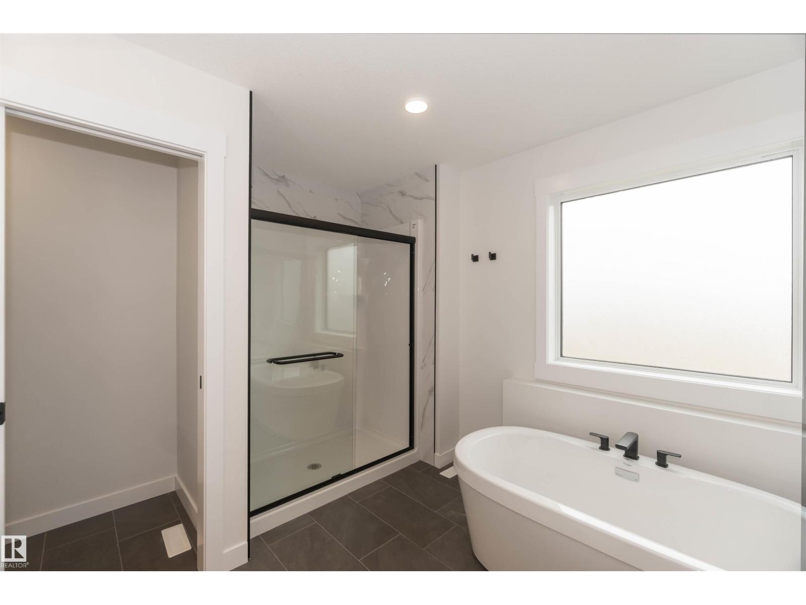 1114 Cristall Cr Sw, Edmonton, Alberta  T6W 2Z1 - Photo 20 - E4451986