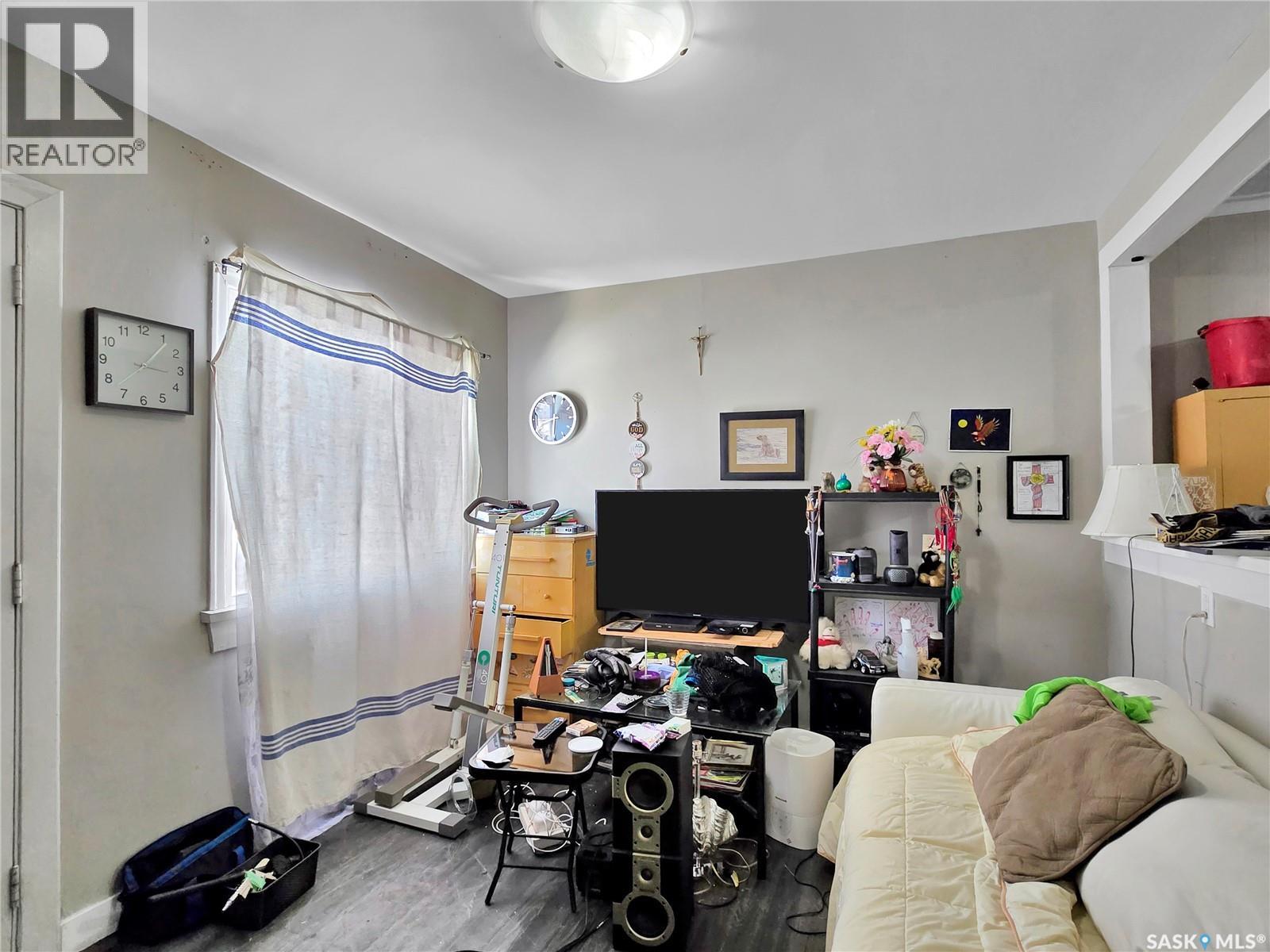 203 U Avenue S, Saskatoon, Saskatchewan  S7M 1R8 - Photo 7 - SK019758