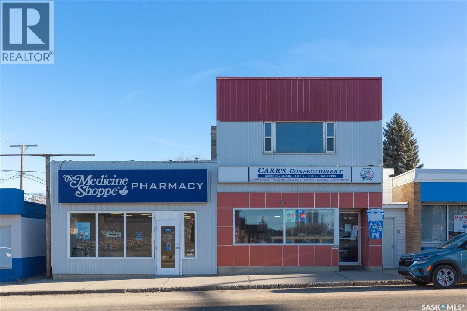 325 & 329 4th AVENUE SW, Moose Jaw, Saskatchewan