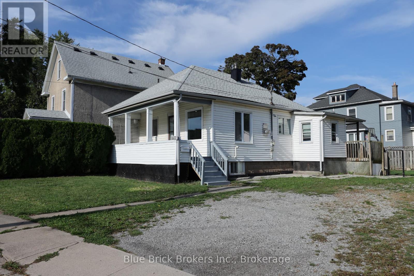 5171 Mcglashan Crescent, Niagara Falls, Ontario  L2E 3X2 - Photo 25 - X12435502