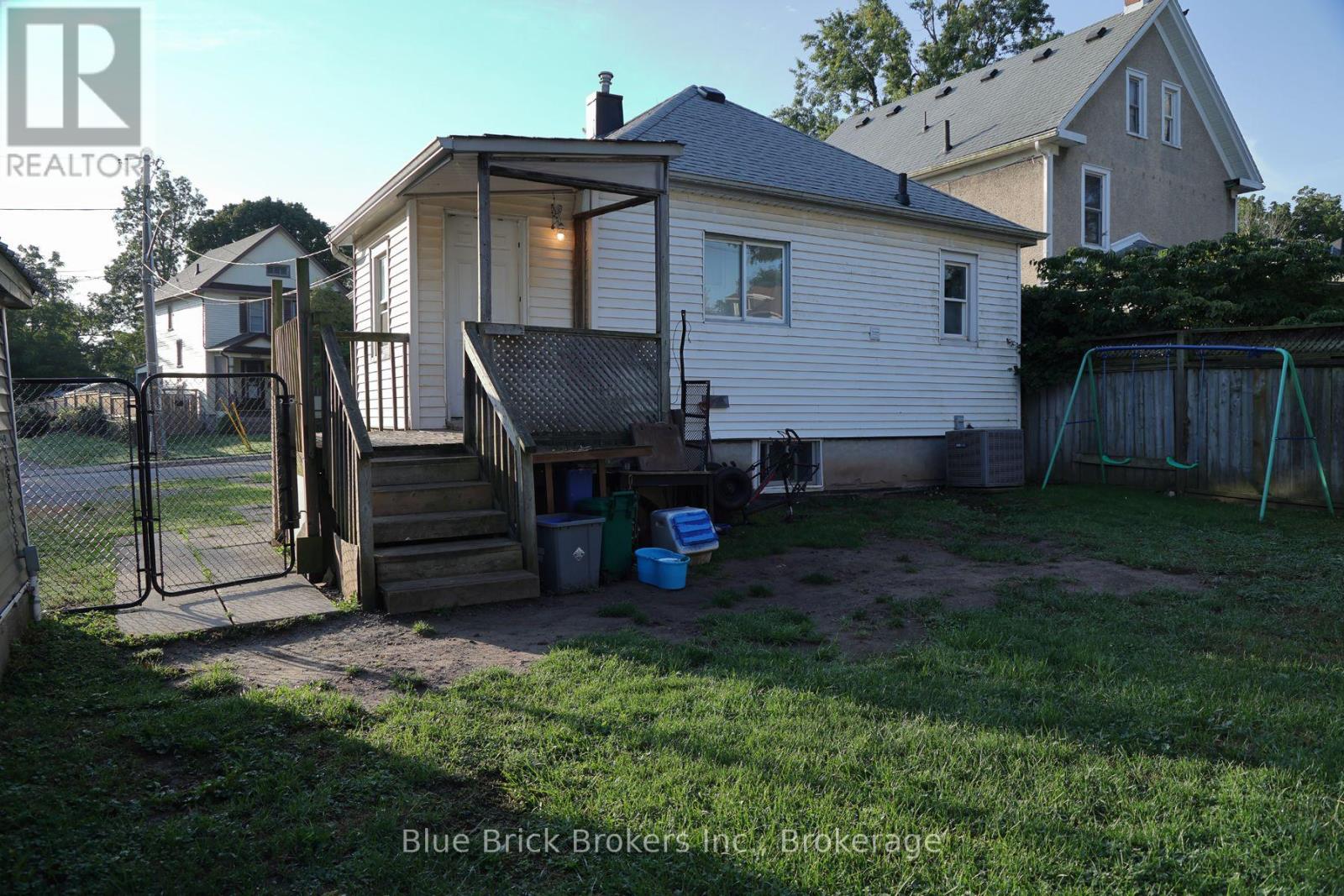 5171 Mcglashan Crescent, Niagara Falls, Ontario  L2E 3X2 - Photo 39 - X12435502