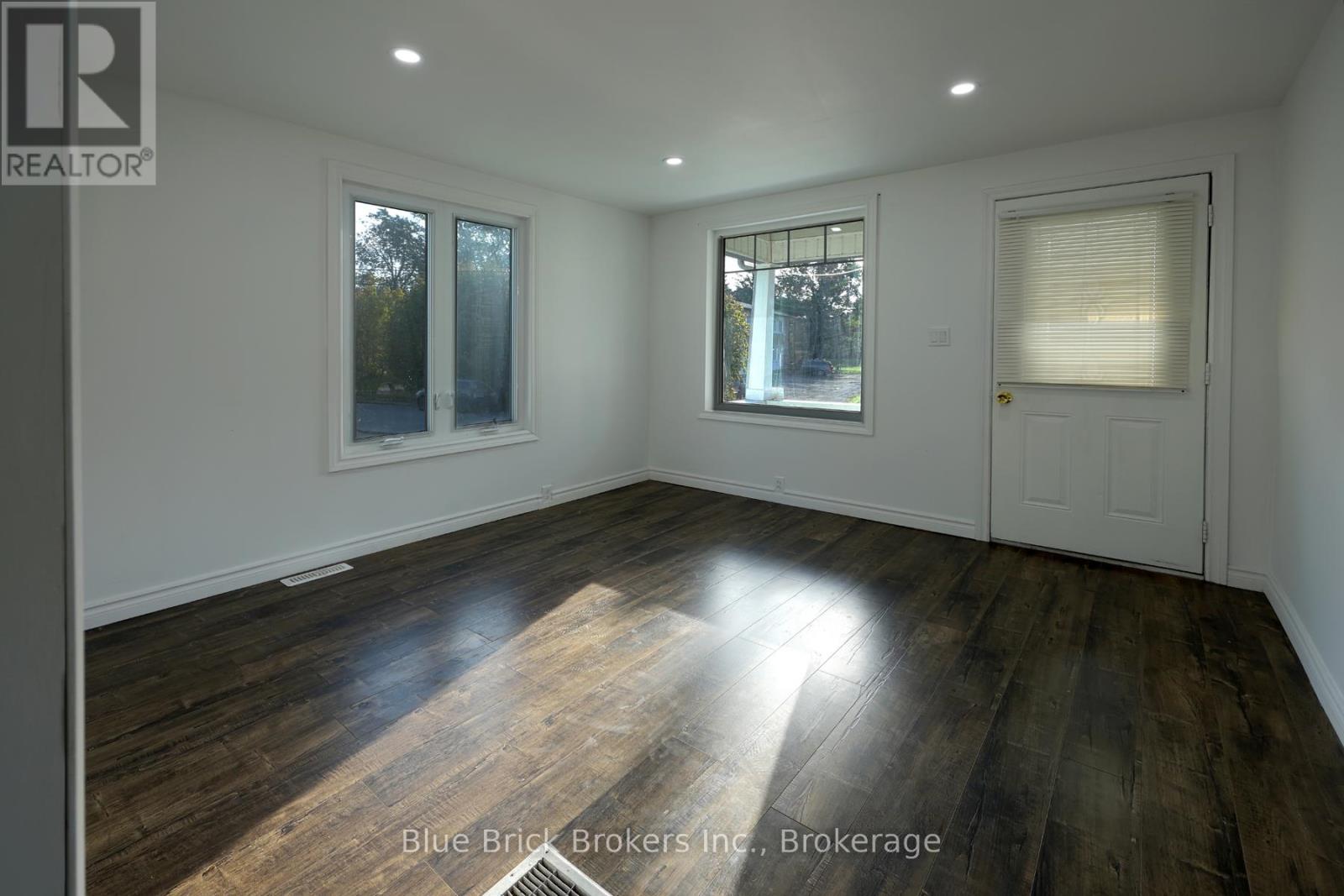 5171 Mcglashan Crescent, Niagara Falls, Ontario  L2E 3X2 - Photo 7 - X12435502