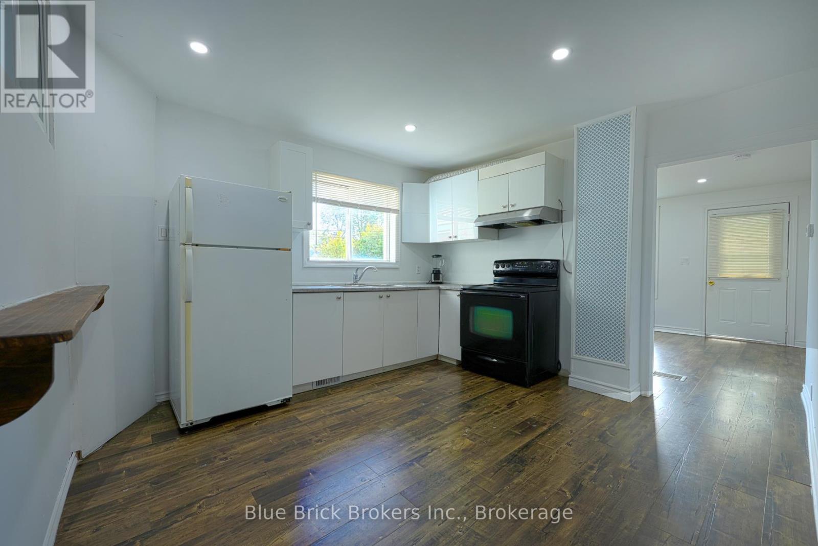 5171 Mcglashan Crescent, Niagara Falls, Ontario  L2E 3X2 - Photo 18 - X12435502