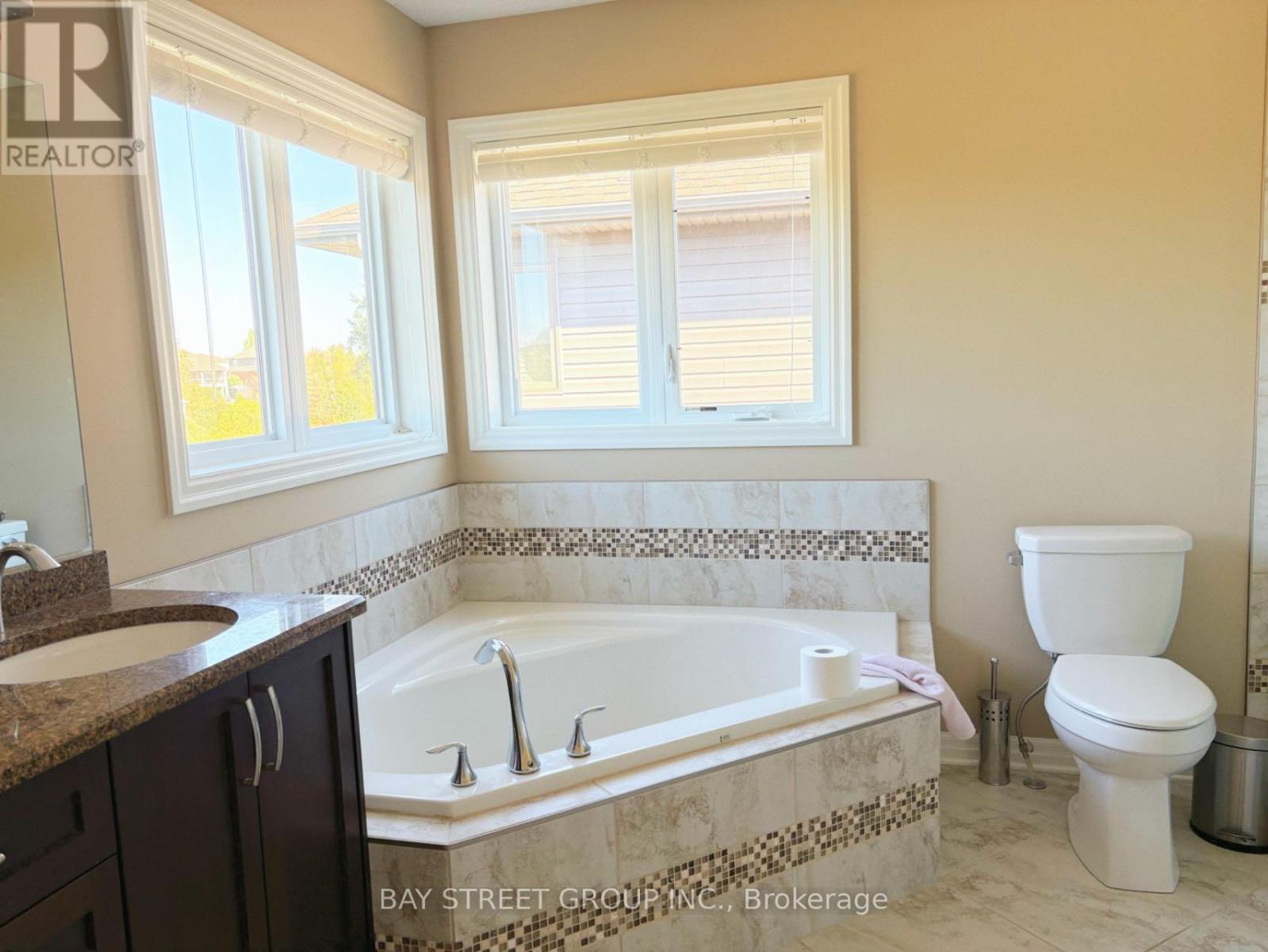 1451 Howlett Circle, London North, Ontario  N5X 0K5 - Photo 27 - X12437030