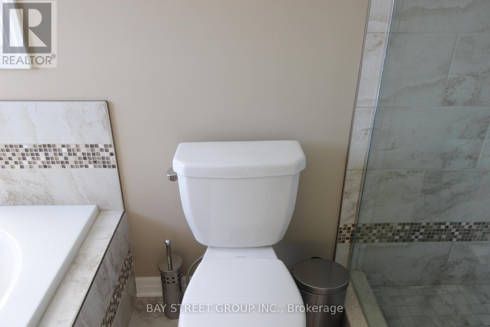 1451 Howlett Circle, London North, Ontario  N5X 0K5 - Photo 32 - X12437030