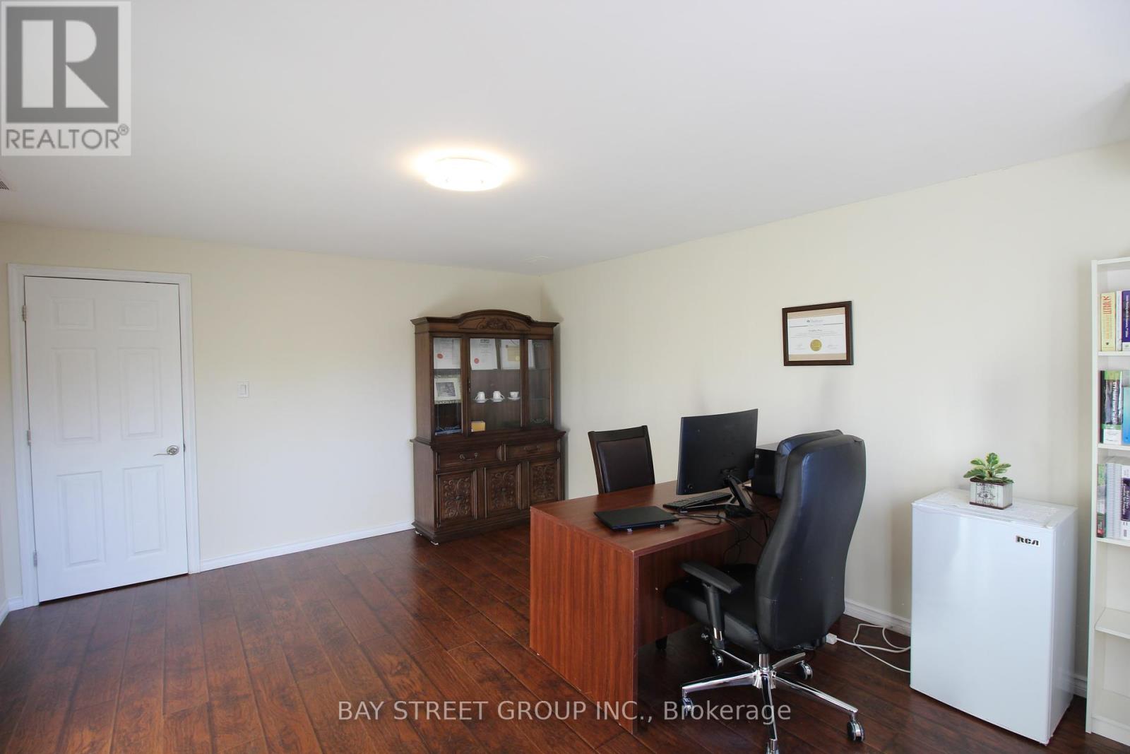 1451 Howlett Circle, London North, Ontario  N5X 0K5 - Photo 39 - X12437030