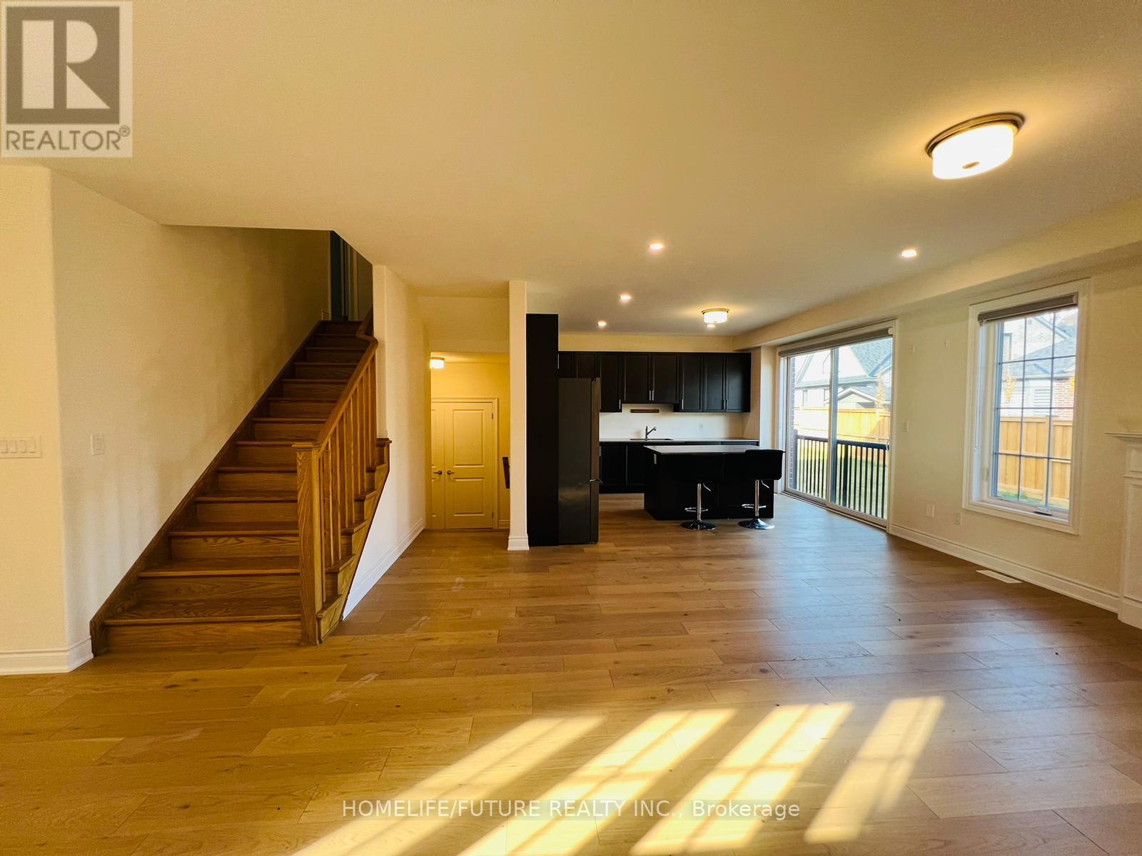 9 Fairhurst Street, Port Hope, Ontario  L1A 0E4 - Photo 6 - X12437037