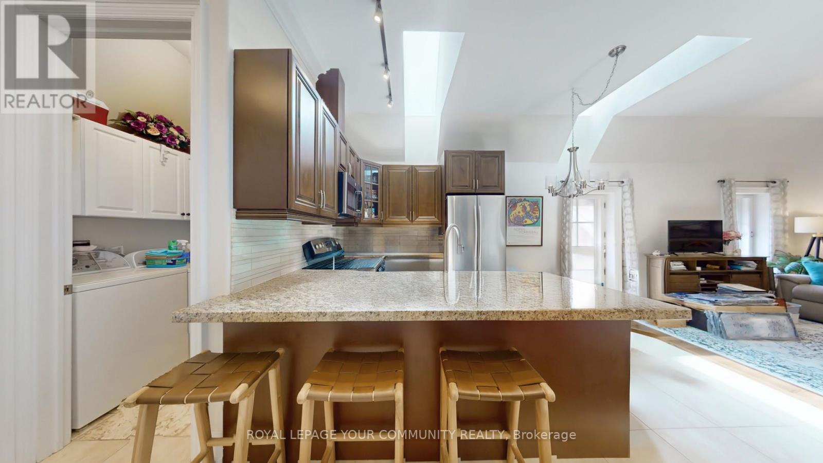 42 Somerville Street, Whitchurch-Stouffville, Ontario  L4A 1G6 - Photo 23 - N12436986