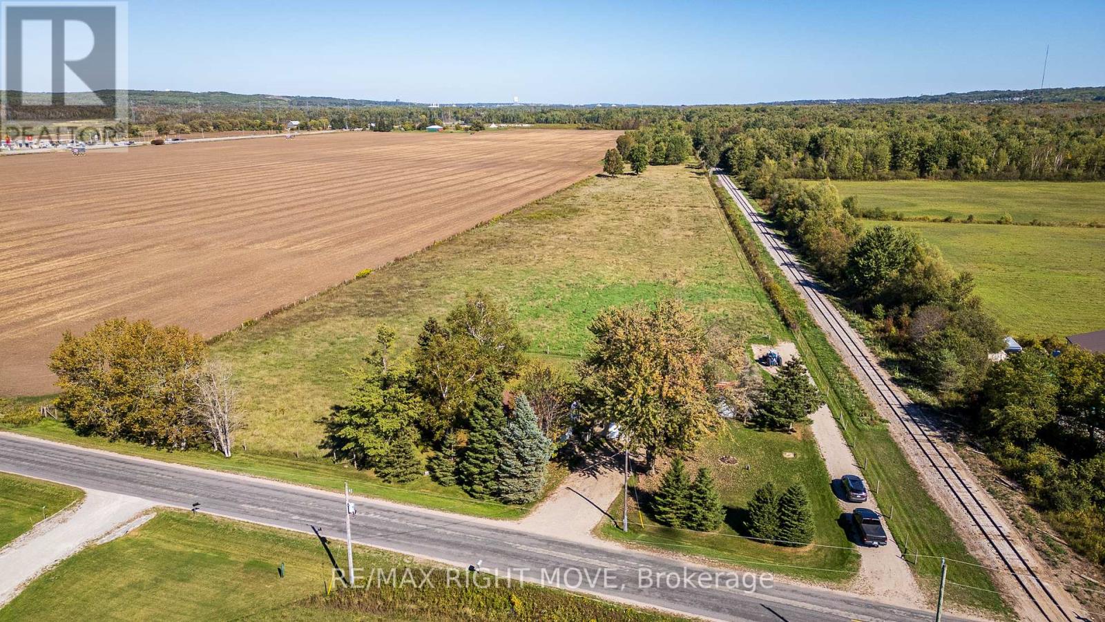 8785 10th Line, Essa, Ontario  L4M 4S4 - Photo 18 - N12435579