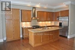 186 Bowood Avenue, Toronto, Ontario  M4N 1Y6 - Photo 6 - C12433445