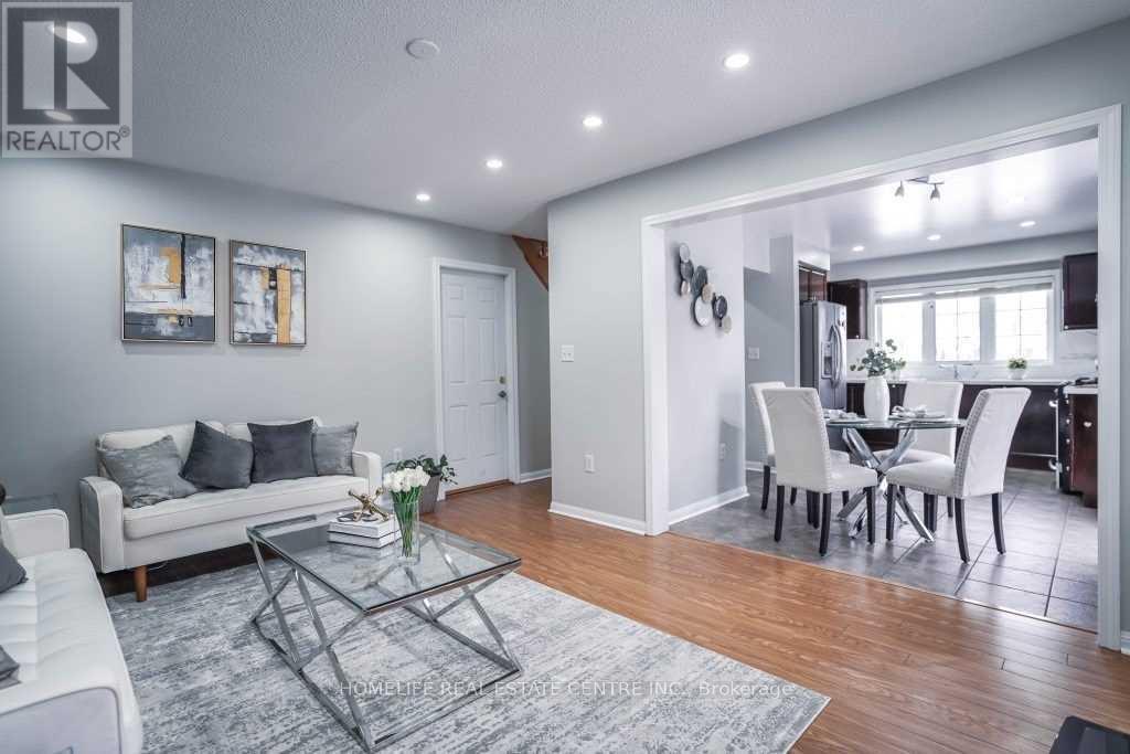 2 Chudleigh Avenue, Brampton, Ontario  L6X 0N1 - Photo 7 - W12402240