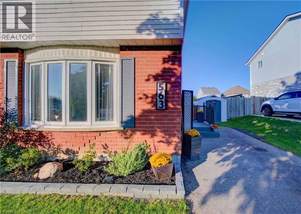 563 Mortimer Drive, Cambridge, Ontario  N3H 5M6 - Photo 2 - 40774462